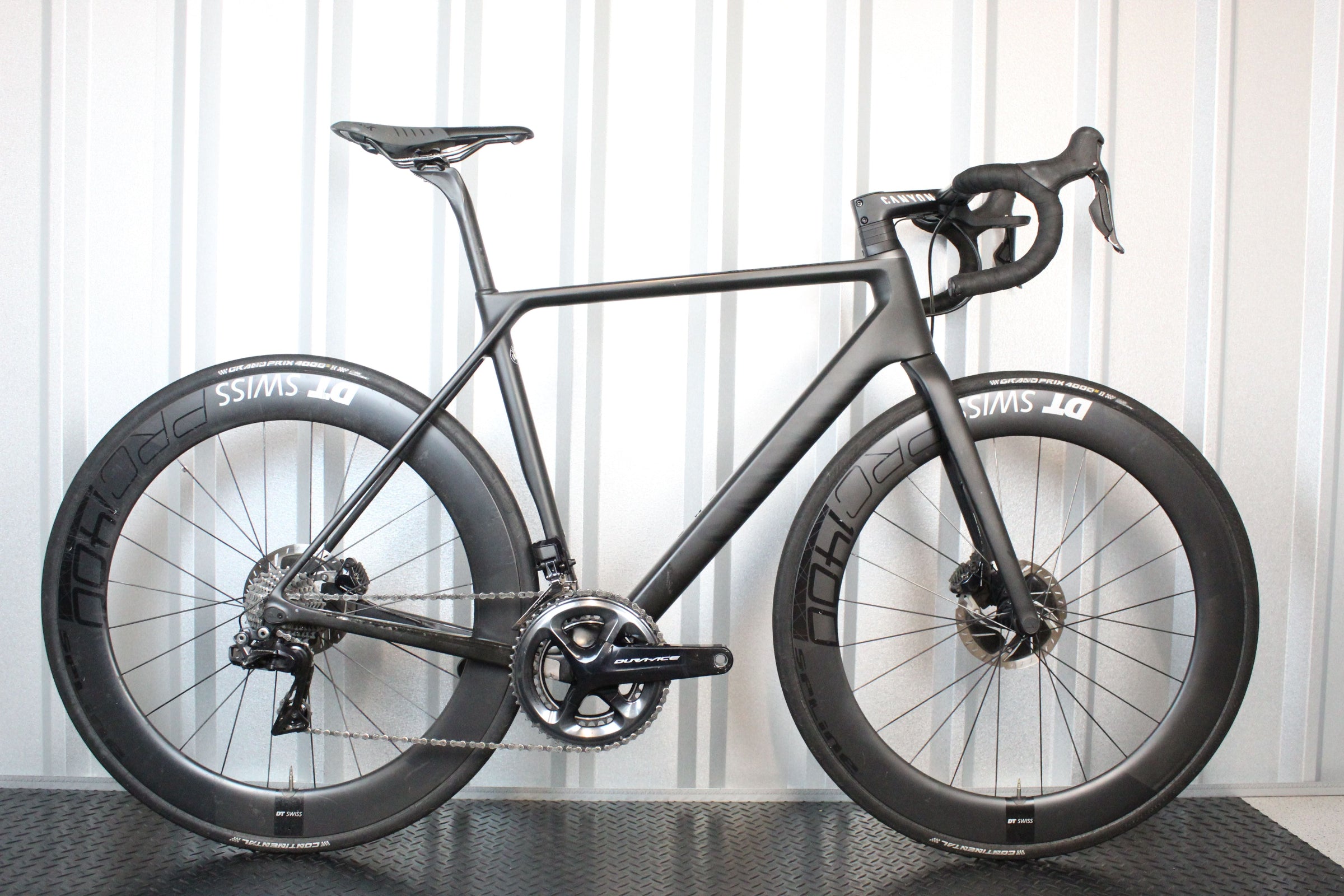 2019 Canyon Ultimate CF SLX 9 Dura Ace Di2 Black (Size Medium) - Used