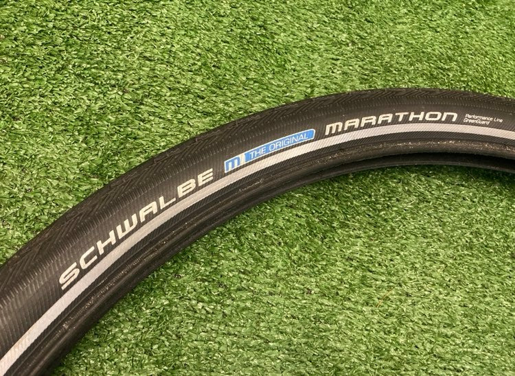 Touring Tyres - Schwalbe Marathon 26" x 1.50 Black - Grade A