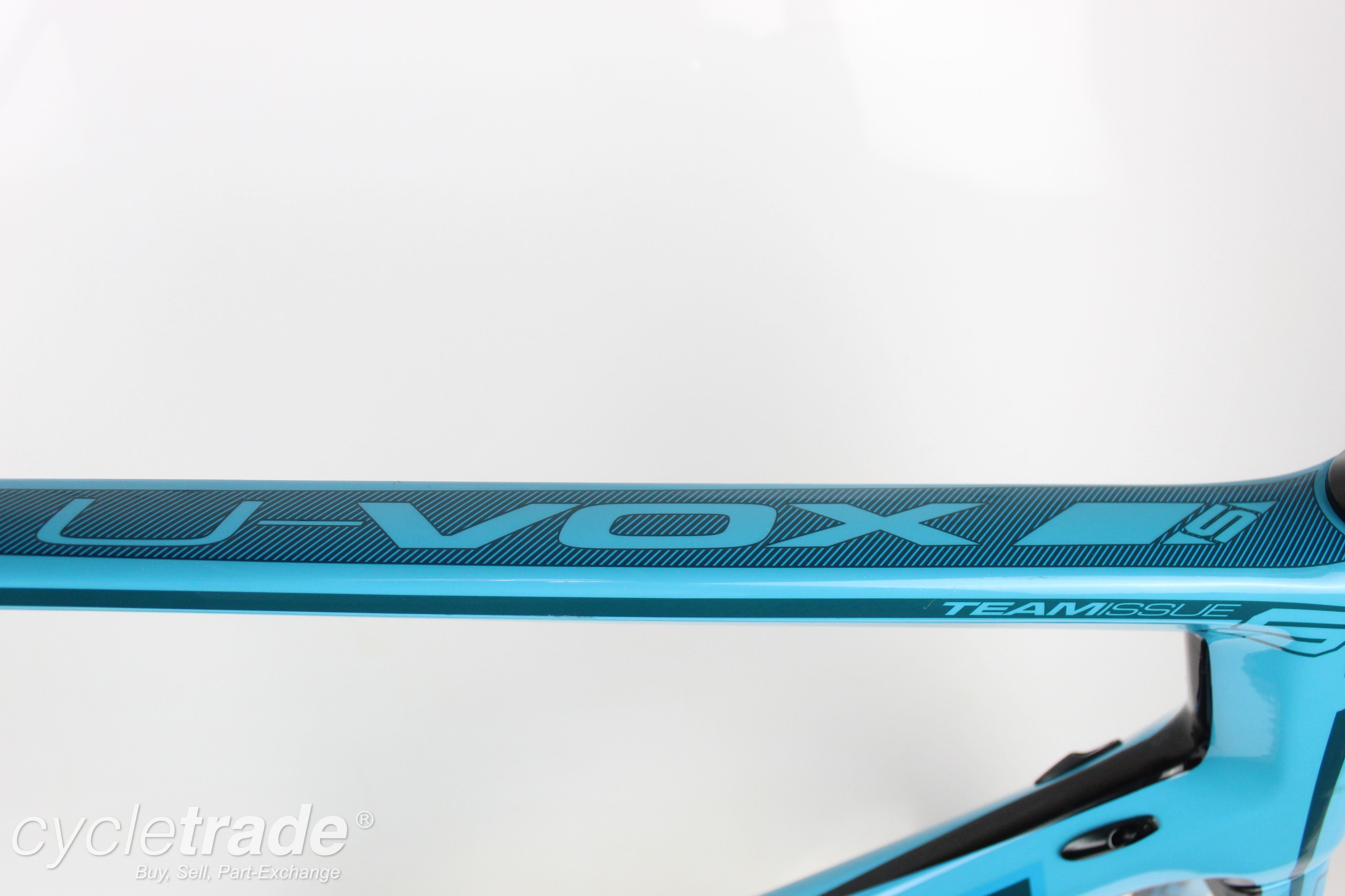 Road Rim Frame- Swift Ultravox Team Issue XL - Grade B