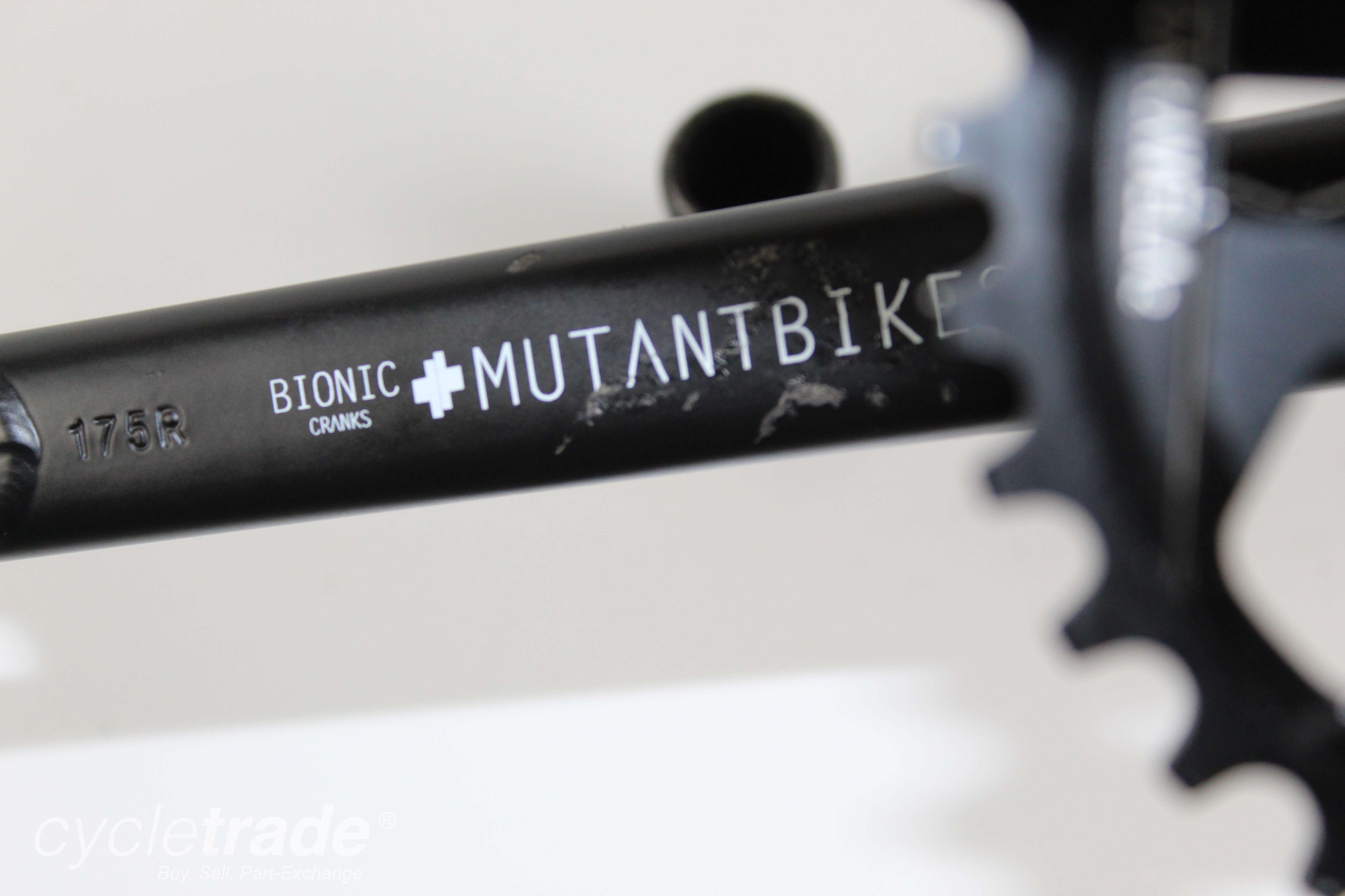 Jump Crankset- Mutant Bikes Bionic Cranks with Carvela 2 30T 175mm- Grade B