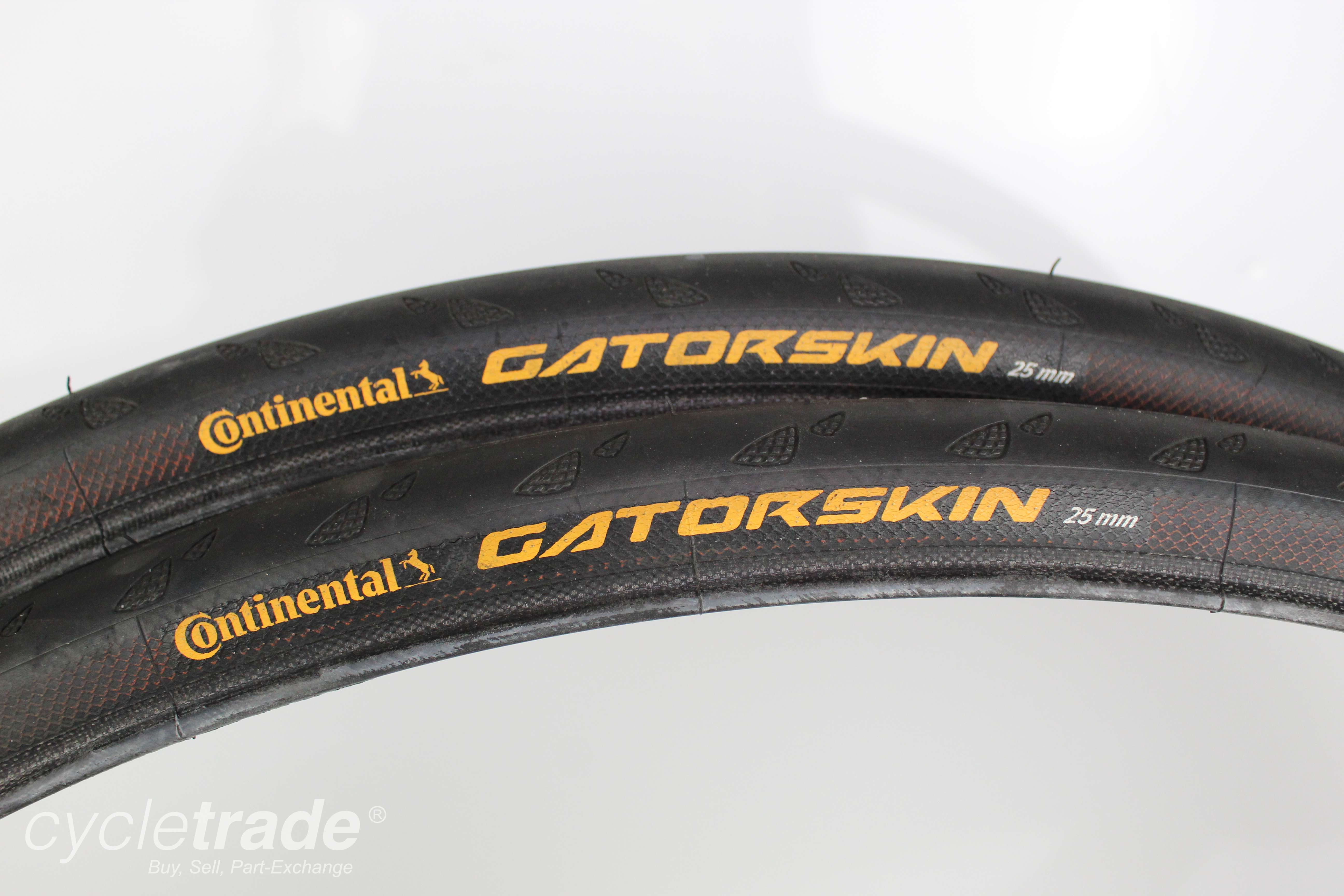 Road Tyres PAIR - Continental Gatorskin 700c x 25mm Clincher - Grade B+