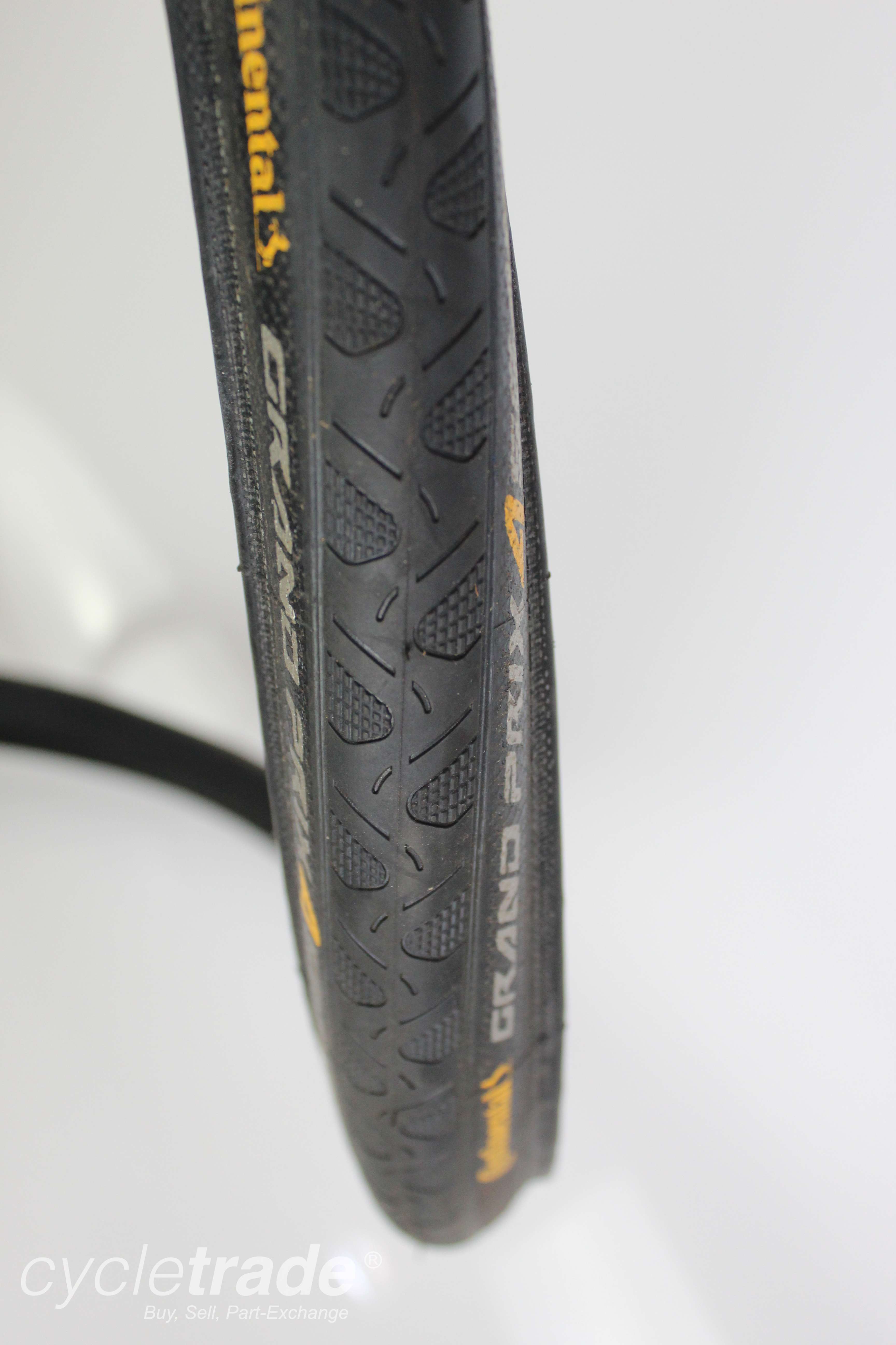 Road Tyre - Continental Grand Prix 4 Season 700x23c Black Clincher - Grade A-