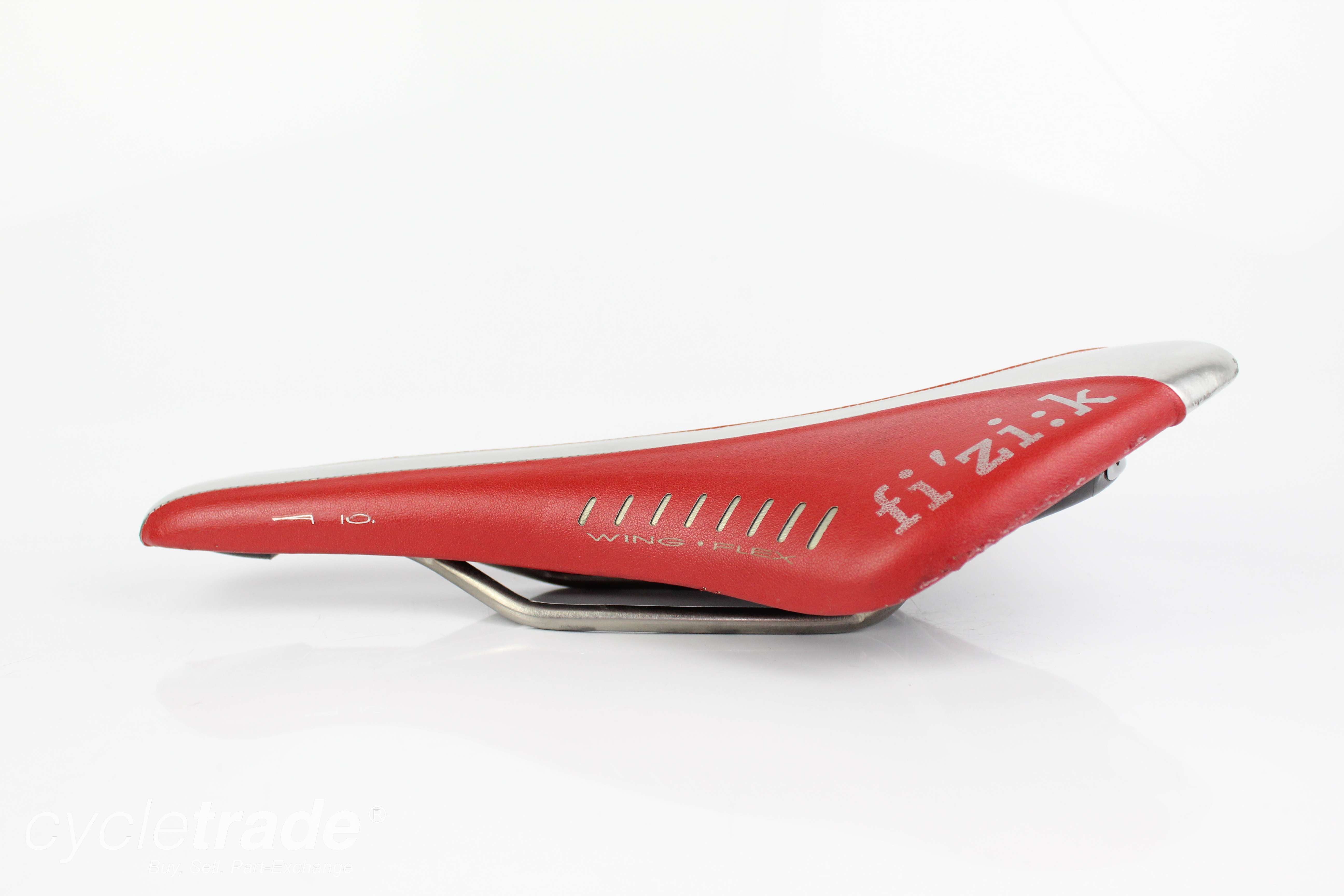 Road Saddle- Fizik Arione 300x130mm Red & Silver - Grade B