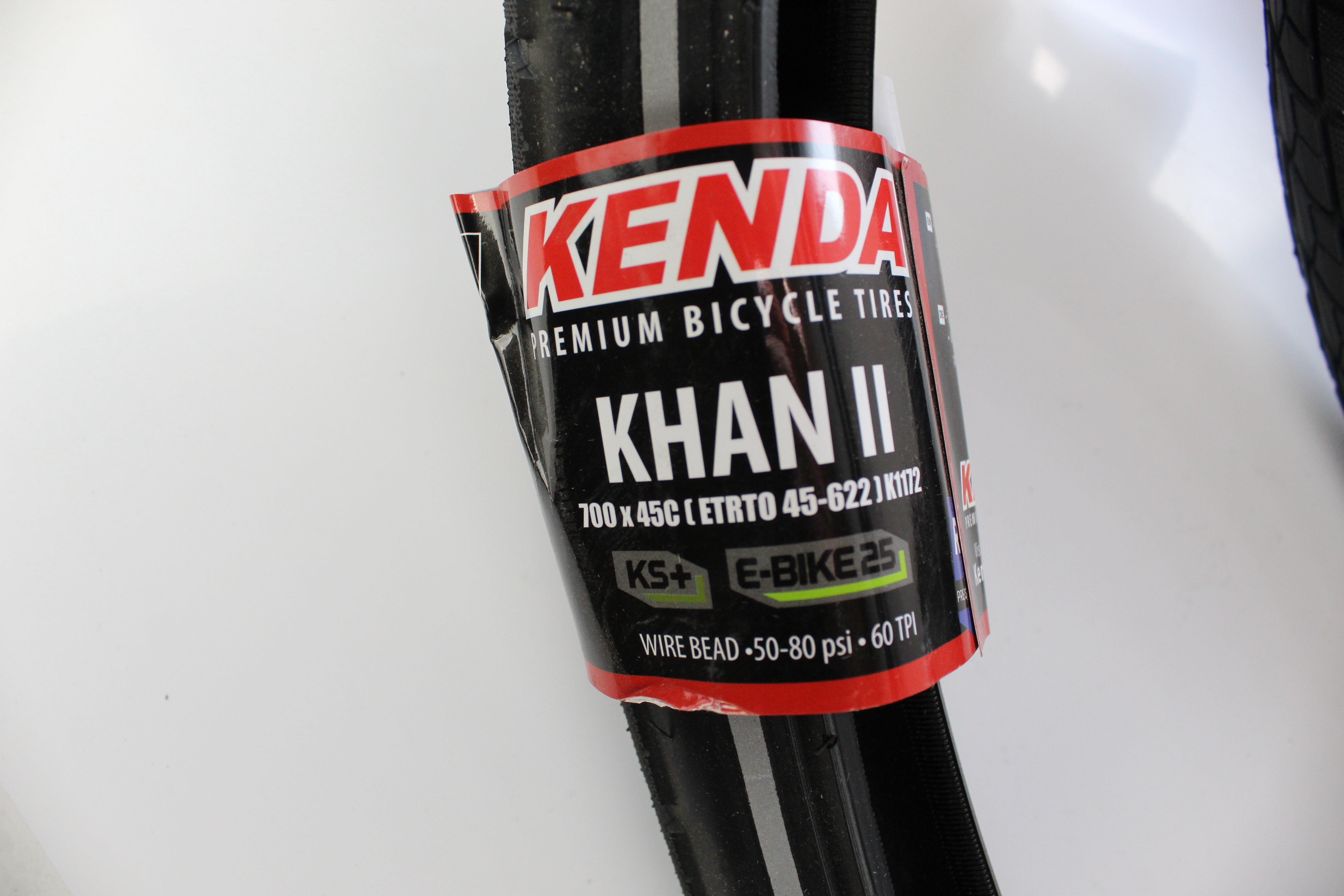 E-Bike Tyres - Kenda Khan II 700x45c Clincher Black Pair - NEW