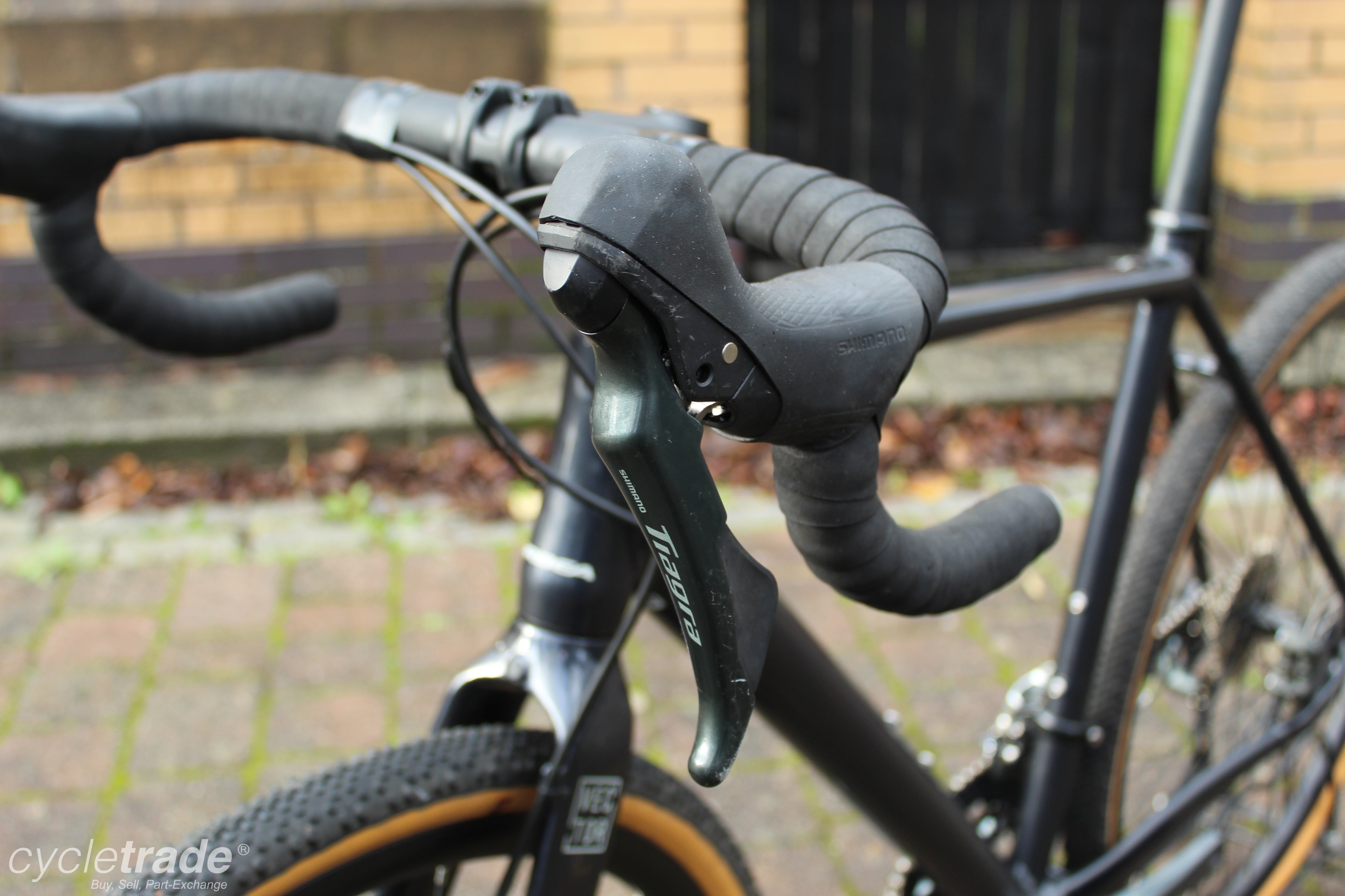 Gravel Bike - Orbea Vector Medium Tiagra Hydraulic 10 Speed