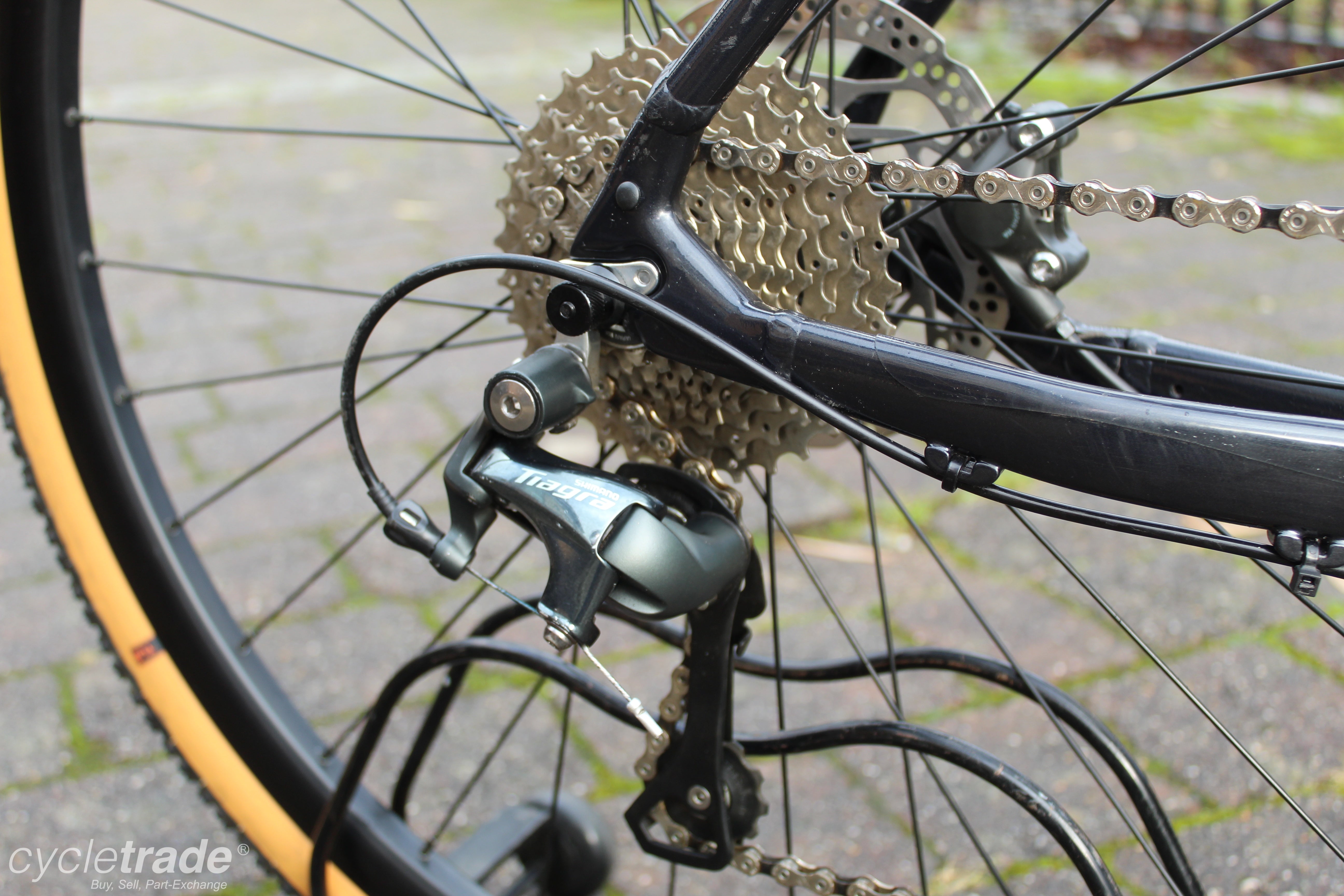 Gravel Bike - Orbea Vector Medium Tiagra Hydraulic 10 Speed