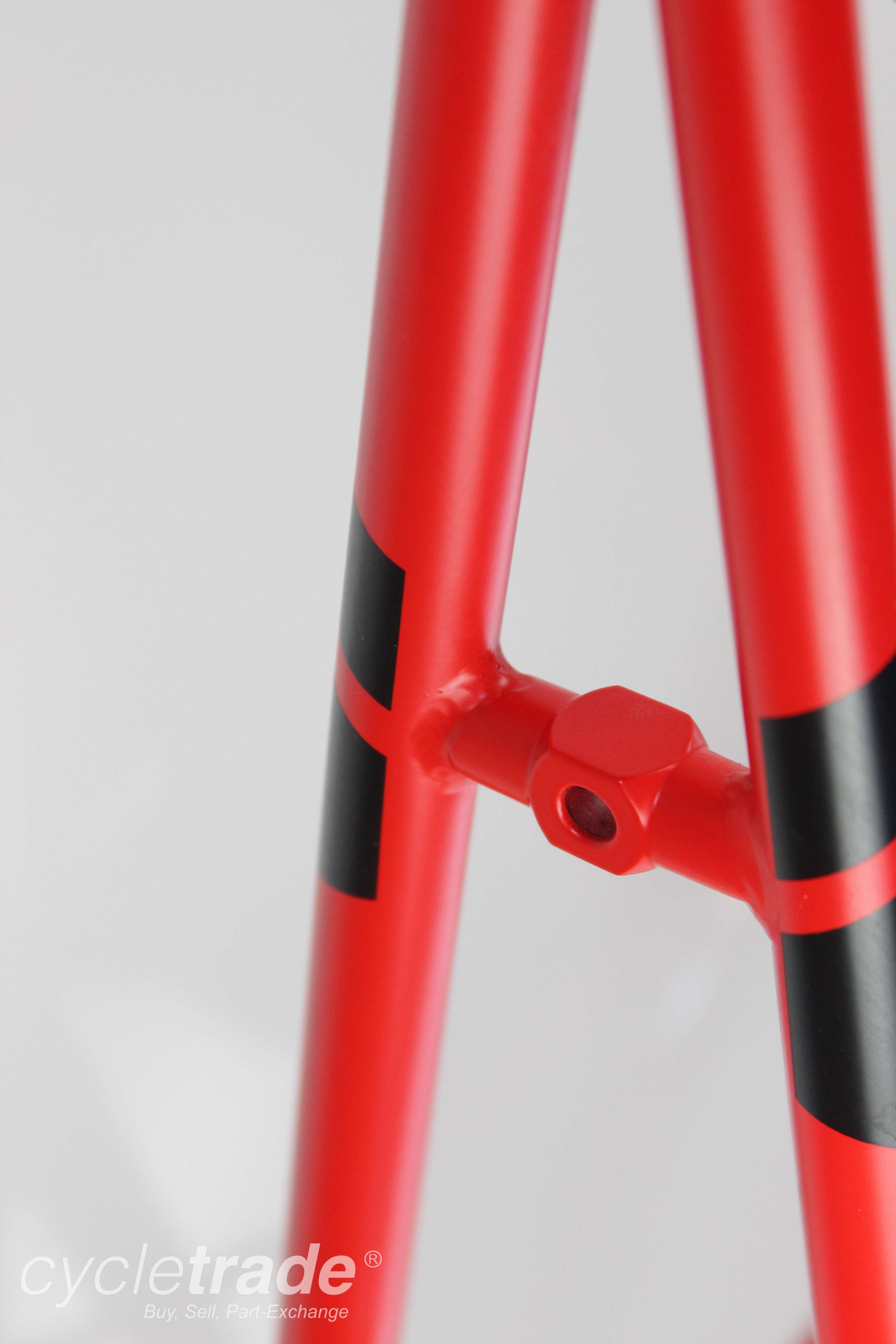 New Road Frameset- Genesis Volare 853 Steel 56cm- Grade A+