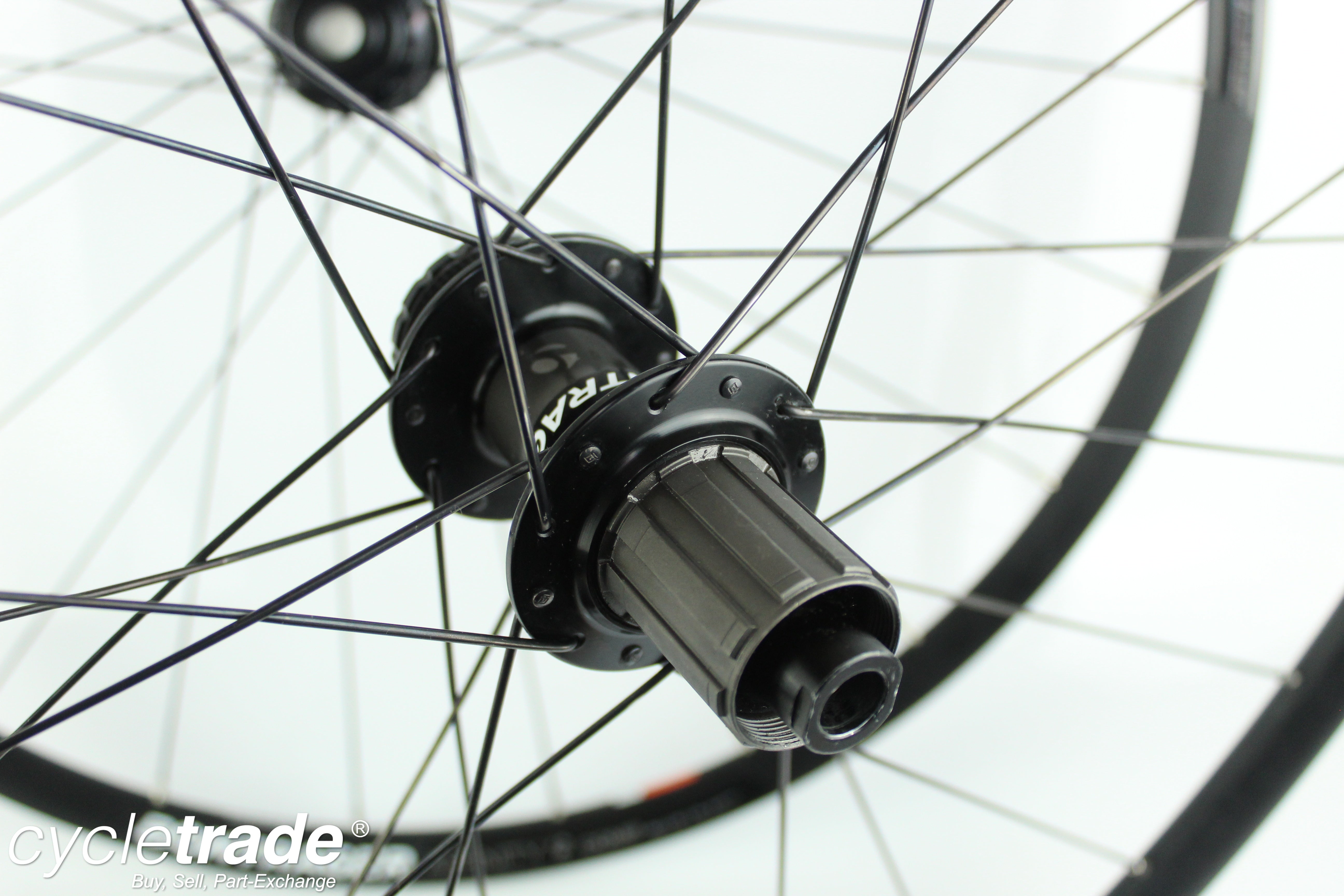 700c Road Disc Wheelset- Bontrager Affinity Comp 11 Speed Thru Axle Centre Lock