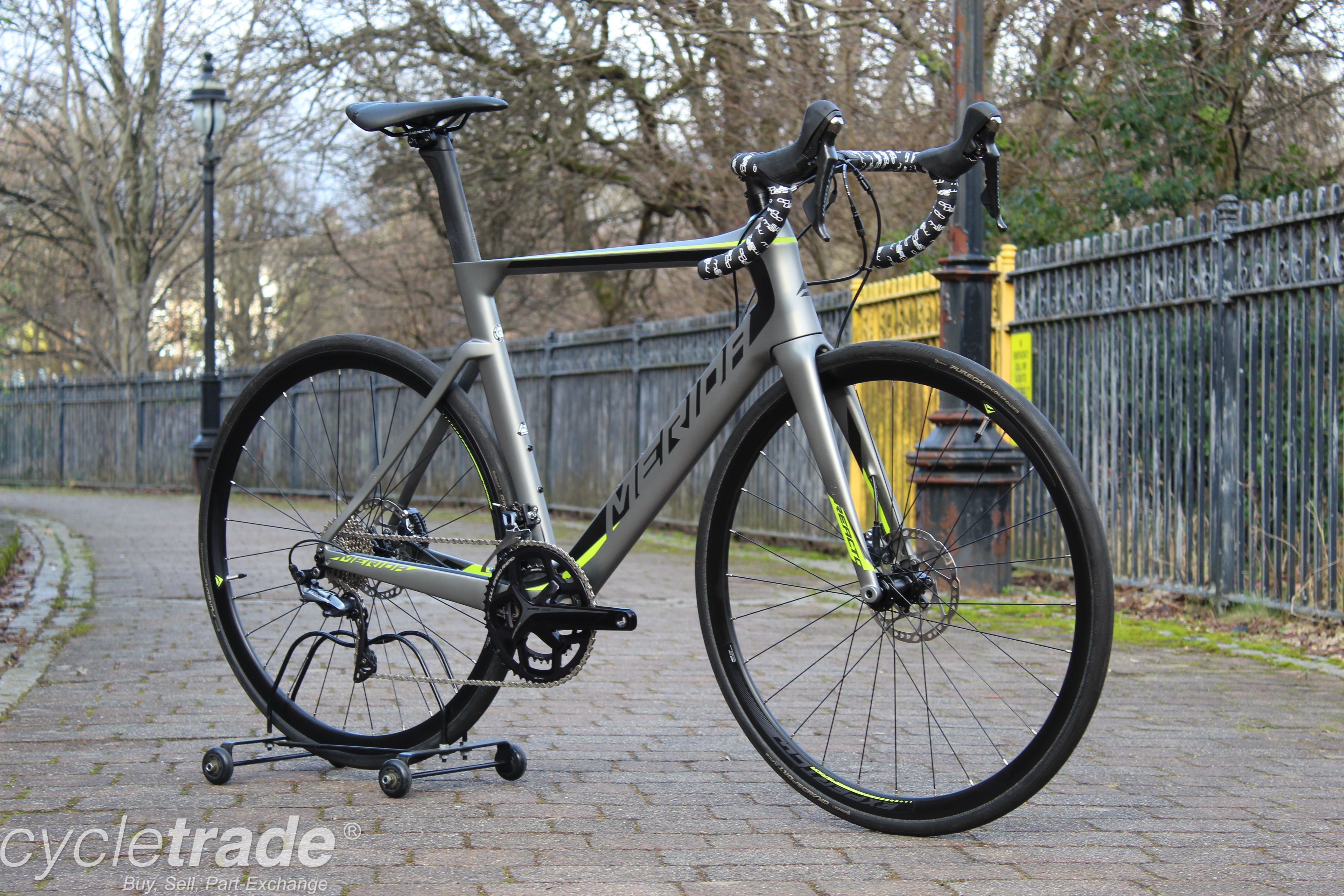 2019 Road Carbon Merida Reacto 5000 M/L Ultegra Hydraulic Disc - Lightly used