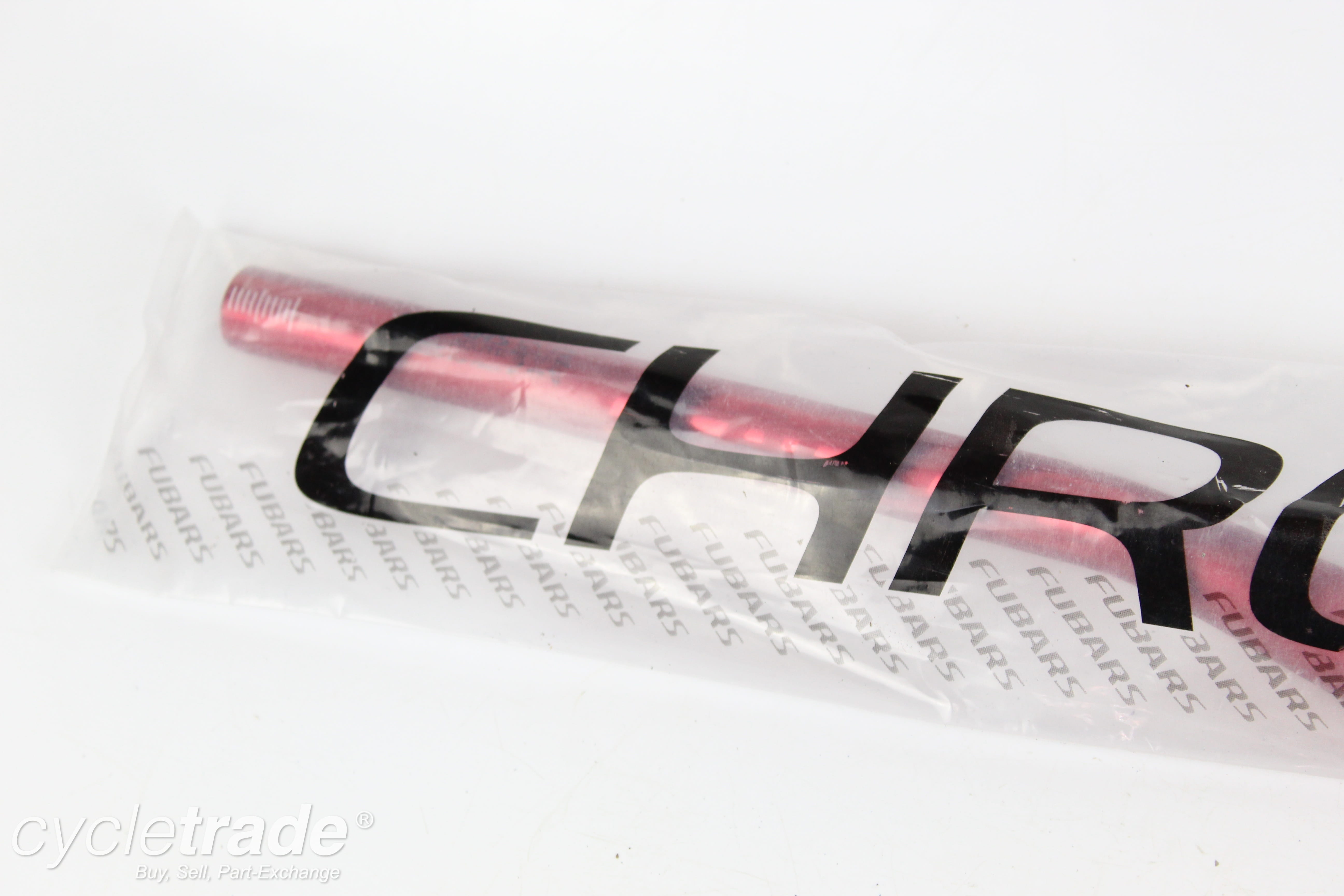 Flat Handlebar - Chromag Fubars Acute, 730mm, 31.8mm - Grade A+ (New)