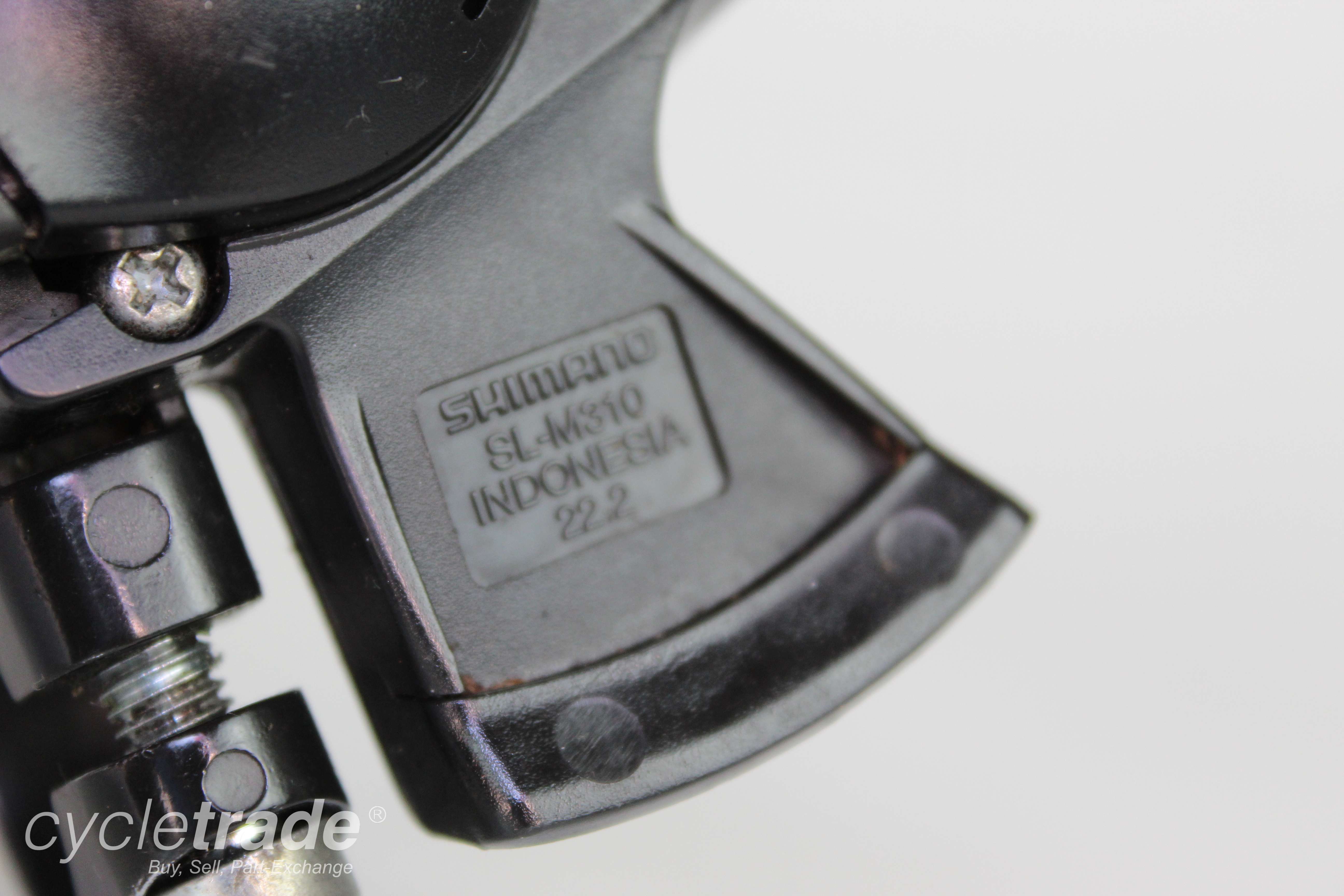 RH Shifter- Shimano Altus SL-M310 22.2mm 8 Speed- Grade B