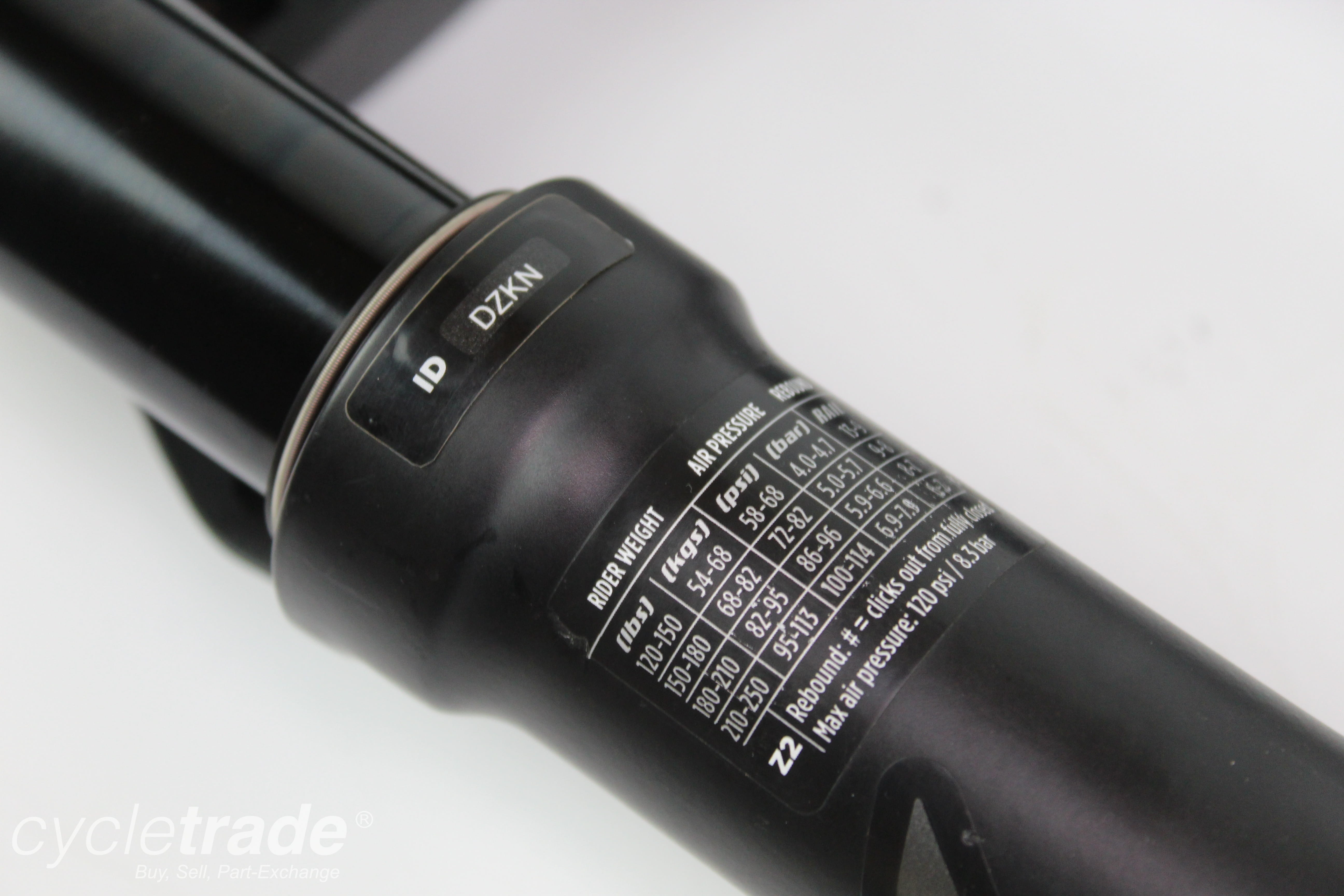 MTB Boost Fork - Marzocchi Bomber Z2 29"/27.5"+ THRU - Grade B