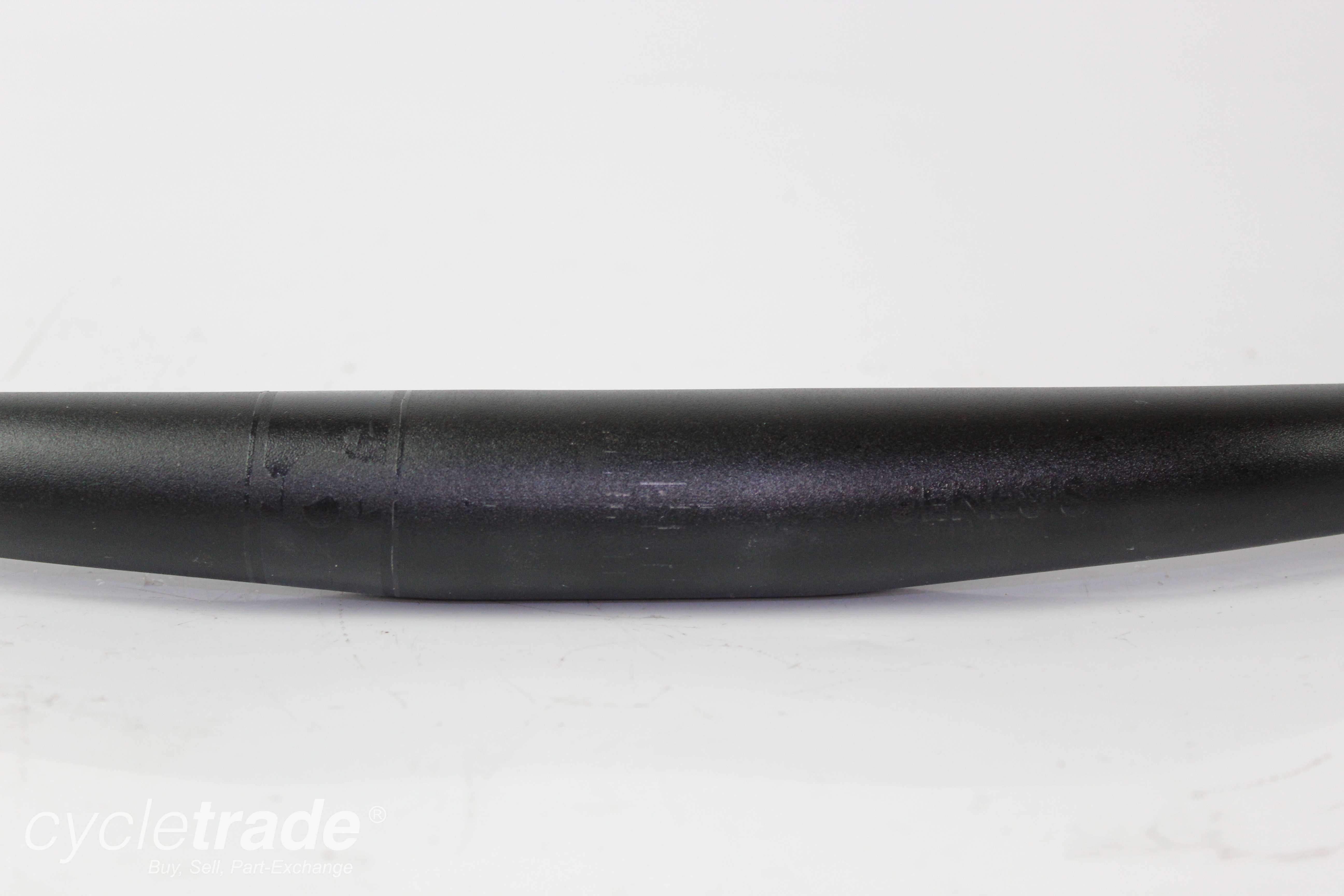 Flat Handlebars - Genesis 740x31.8mm Black - Grade B