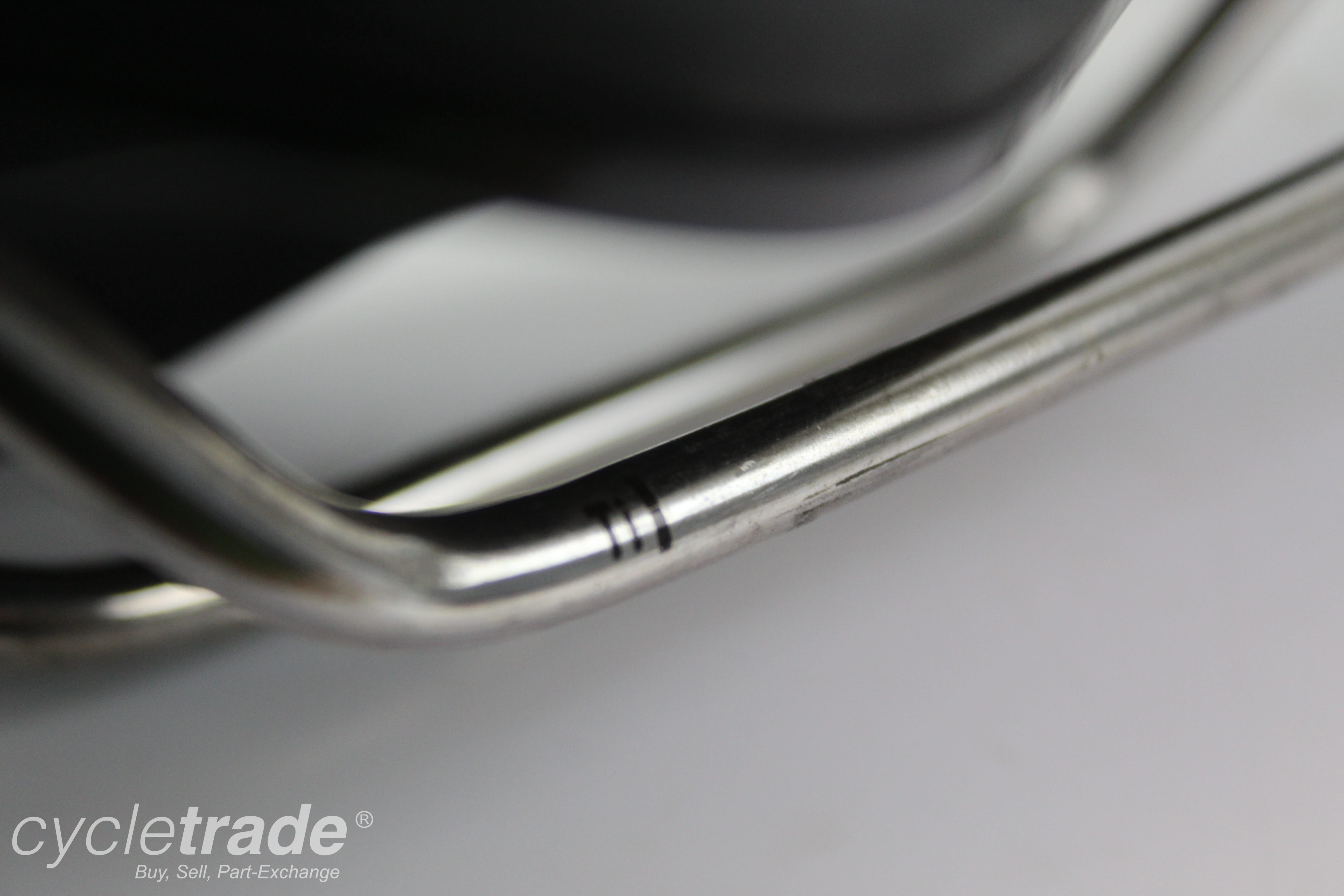 Saddle - Fabric Line Shallow Wide Race Titanium Saddle- Grade B+