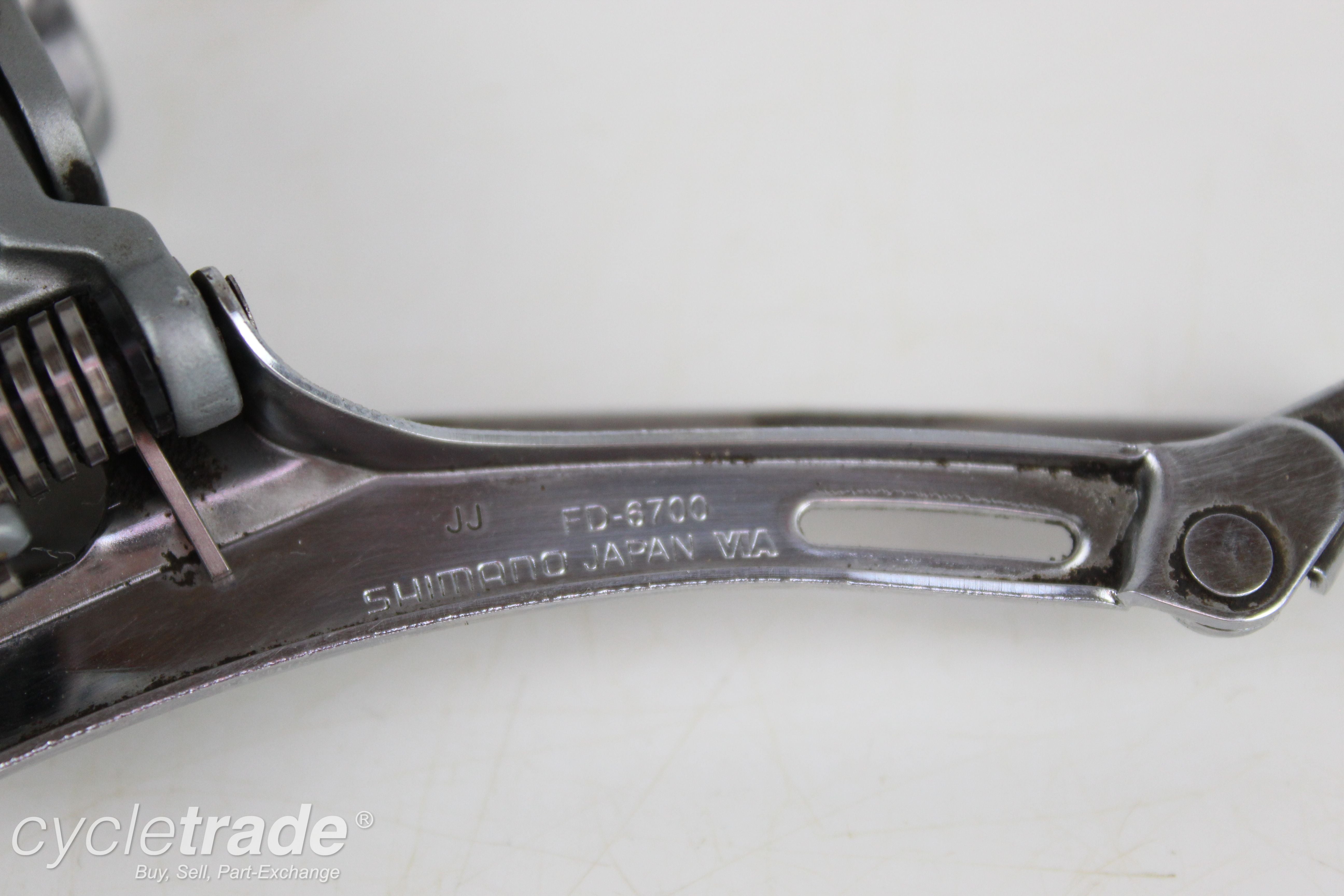 Front derailleur - Shimano Ultegra, FD-6700, 2x10 Braze-on - Grade B