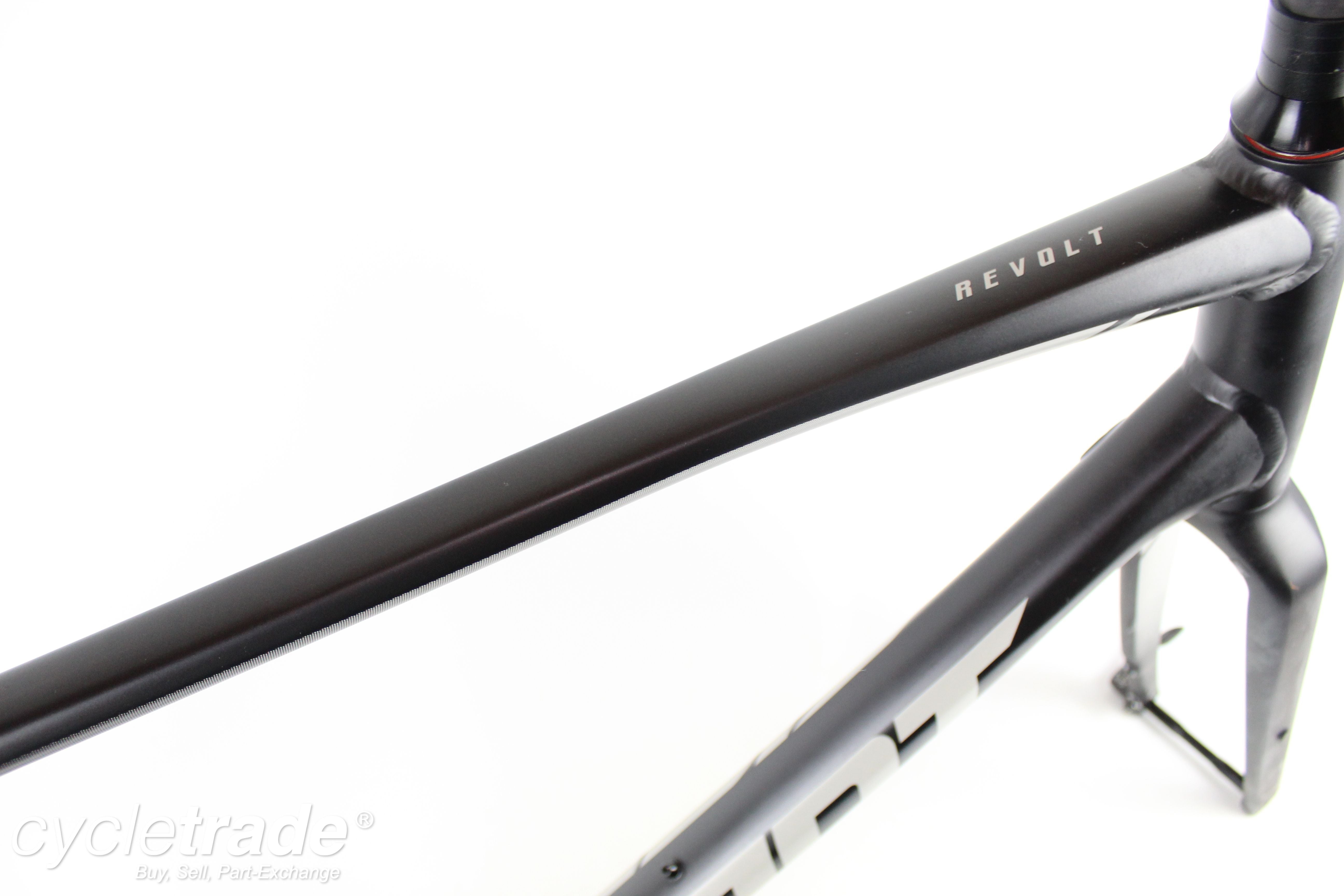 700c CX/Gravel Disc Frameset - Giant Revolt 0 (XL) - Grade A