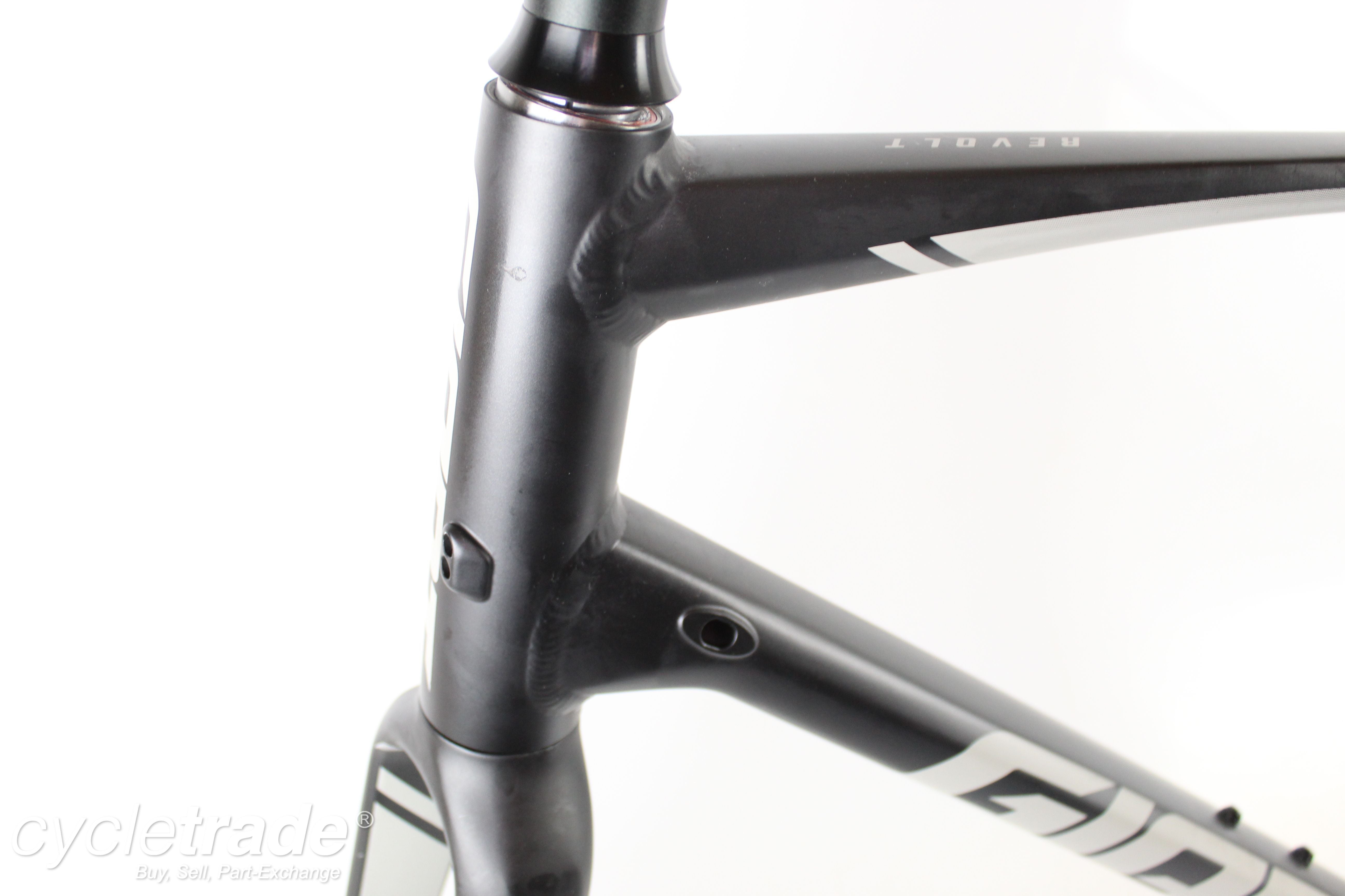 700c CX/Gravel Disc Frameset - Giant Revolt 0 (XL) - Grade A